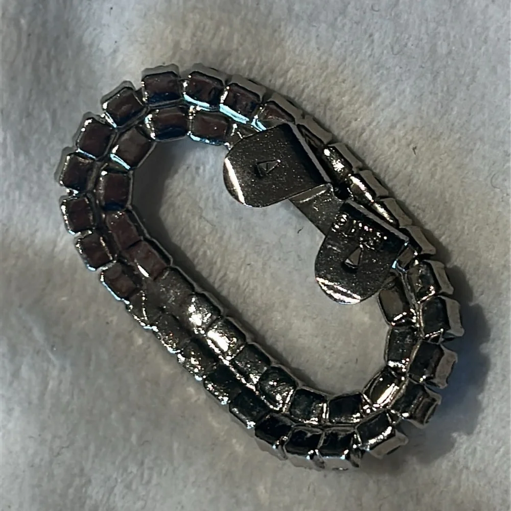 Vintage rhinestone Silver oval pair of stunning shoe clips one size women’s